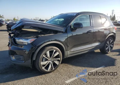 2021 Volvo Xc40 Recharge z USA, uszkodzony, nr VIN YV4ED3UR6M2561704